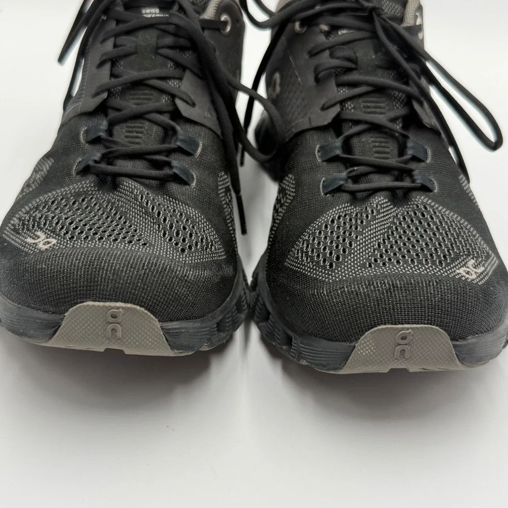 On Running Black/Gray Cloudflow Sneakers